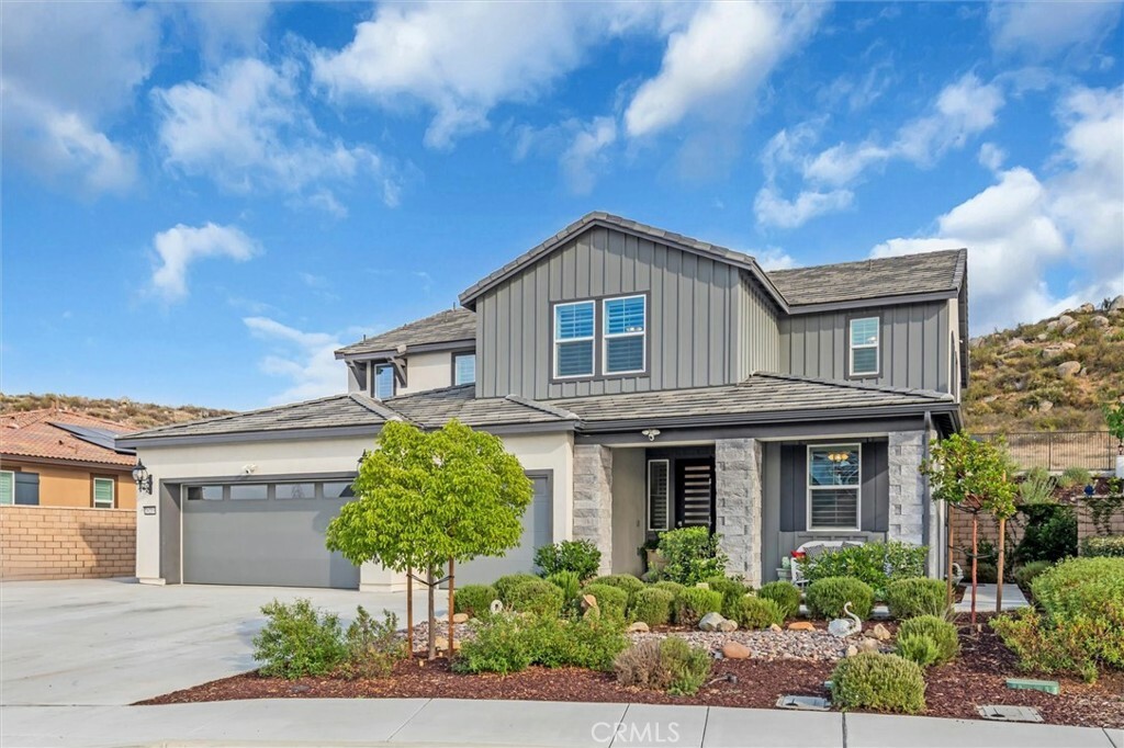 Property Photo: 26219 Silver Birch Drive CA 92584