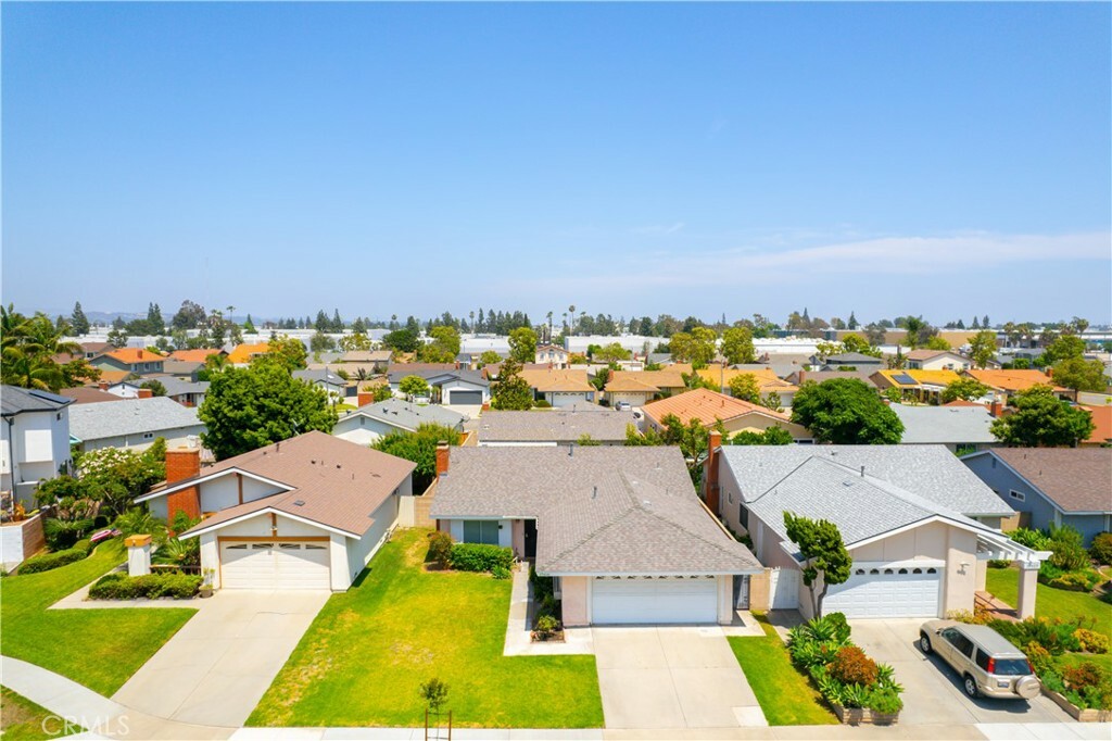 Property Photo:  17616 Caliente Place  CA 90703 