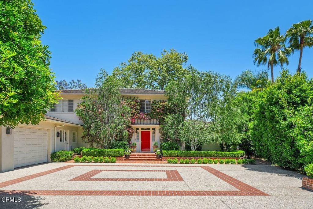 Property Photo: 320 N San Rafael Avenue CA 91105