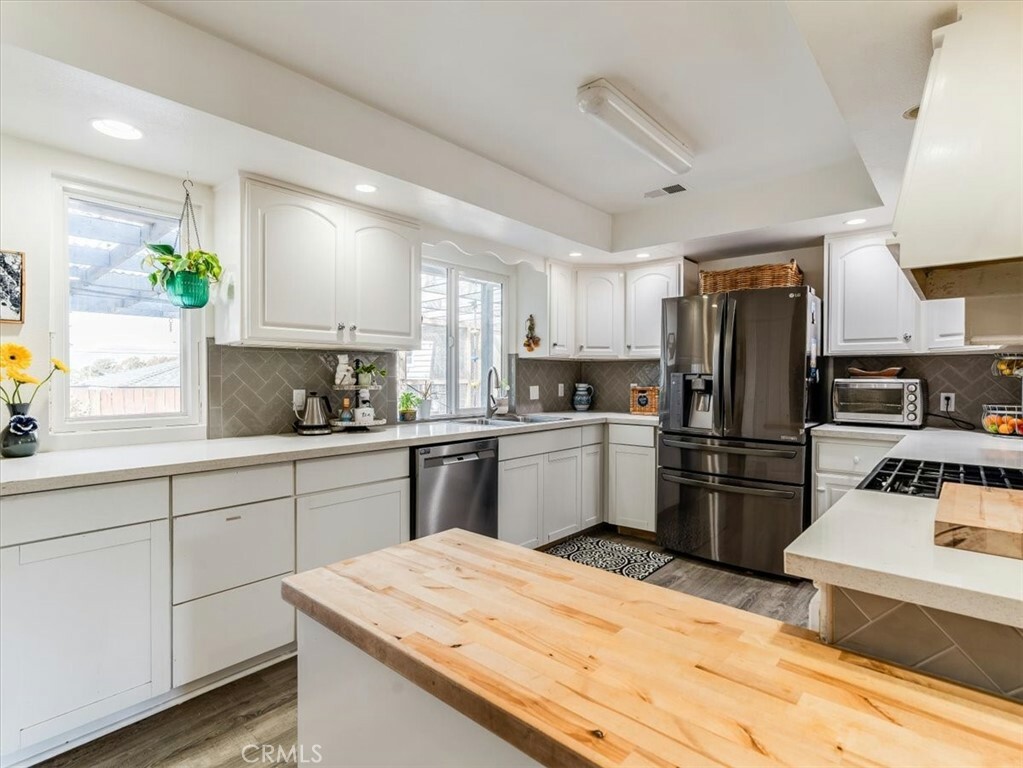 Property Photo:  748 Woodland Drive  CA 93402 