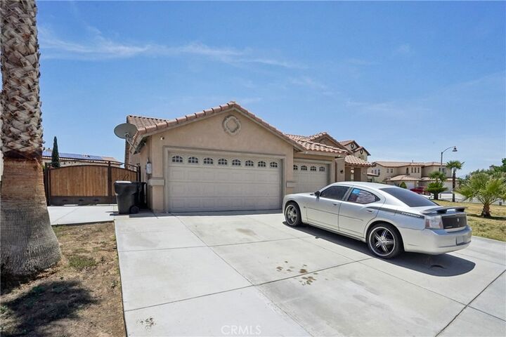 Property Photo:  12671 Shorewood Ln  CA 92392 