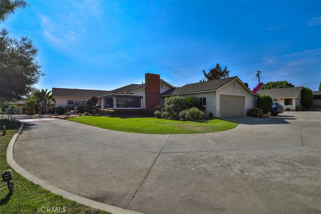 Property Photo: 1853 E Renshaw Street CA 91724