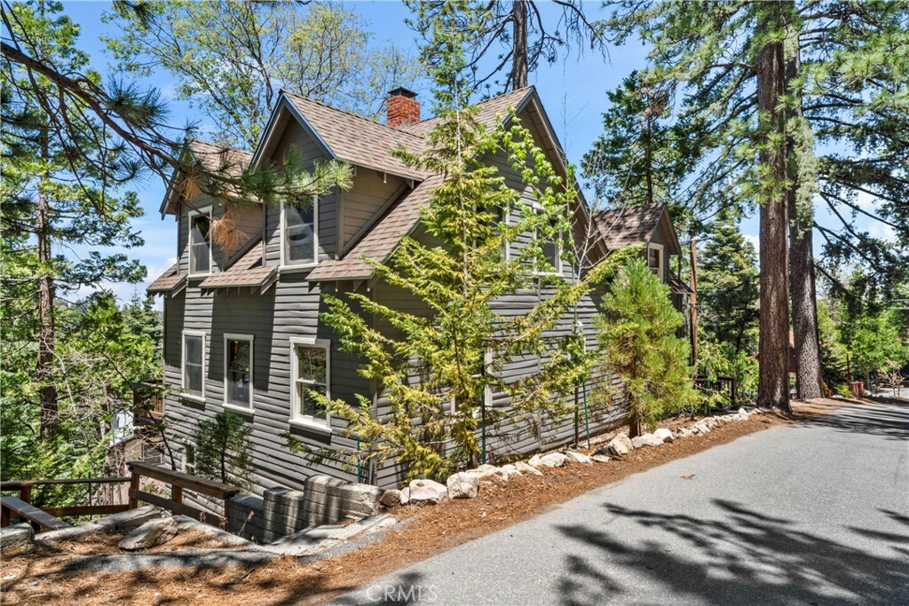 Property Photo: 600 Rose Lane CA 92391
