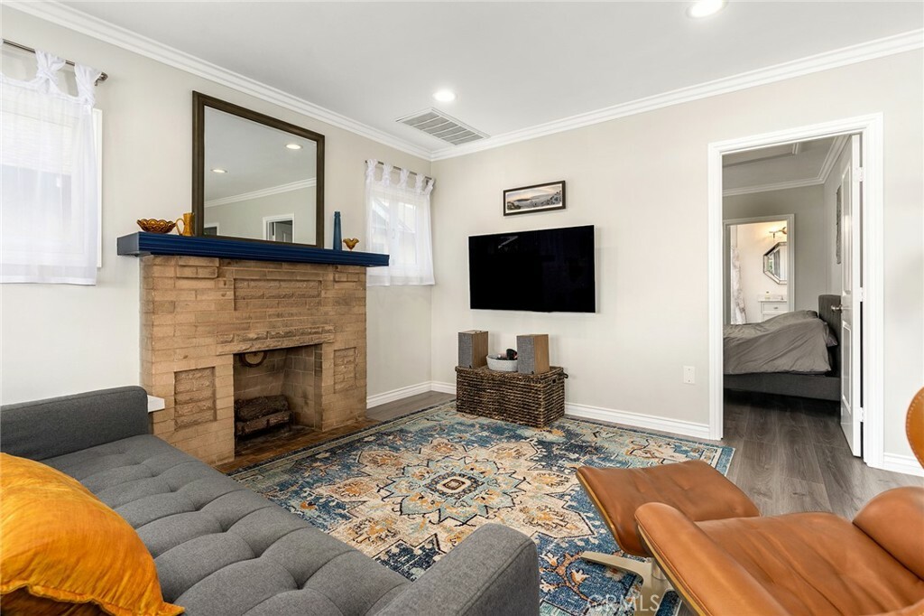 Property Photo: 3648 4th Avenue CA 90018