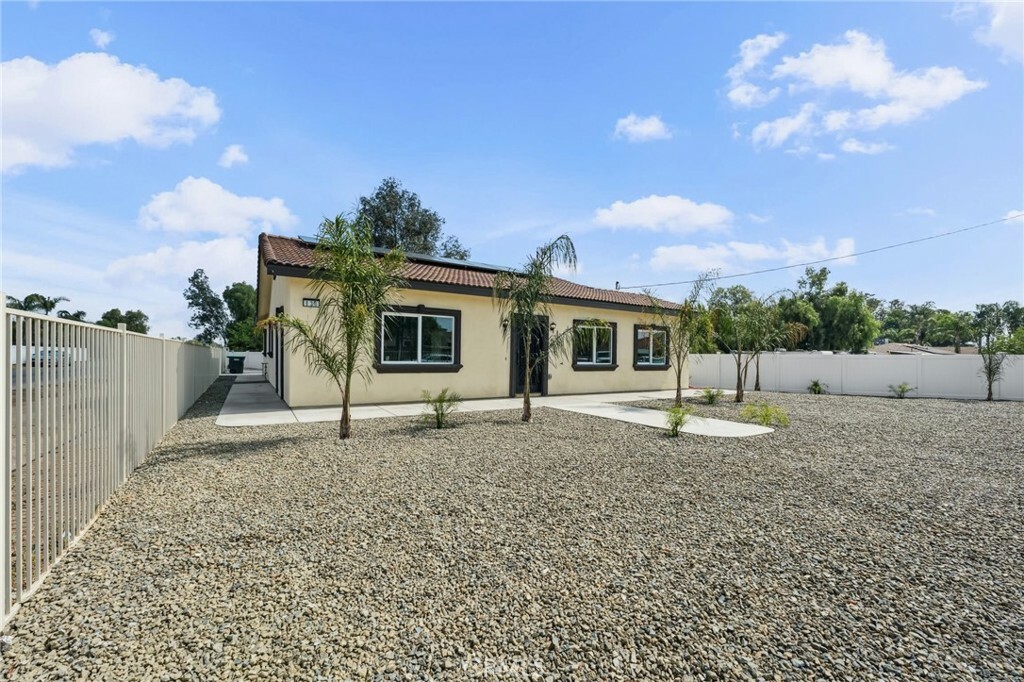 Property Photo: 630 Orange Avenue CA 92571