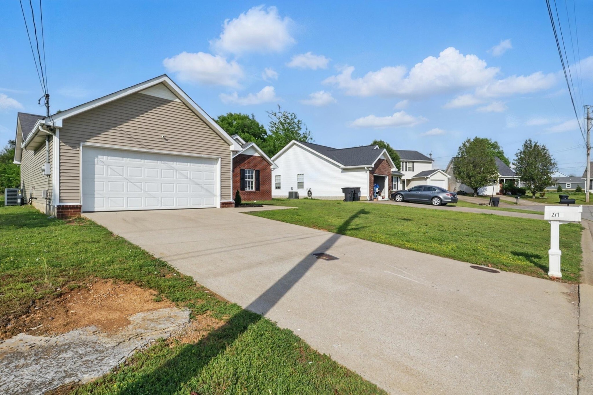 Property Photo: 2717 Cayuga Dr TN 37130