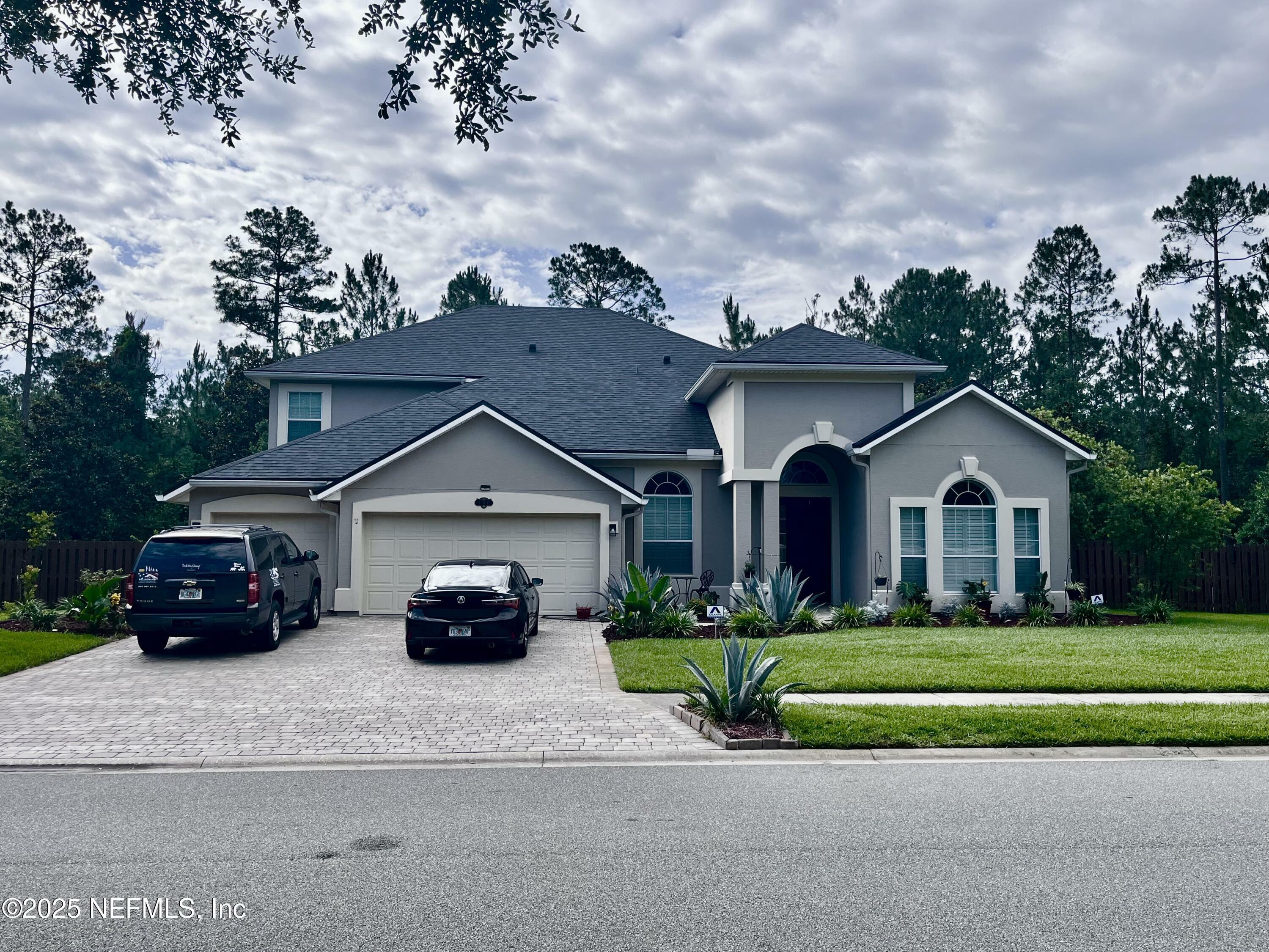 Property Photo: 132 N Atherley Road FL 32092