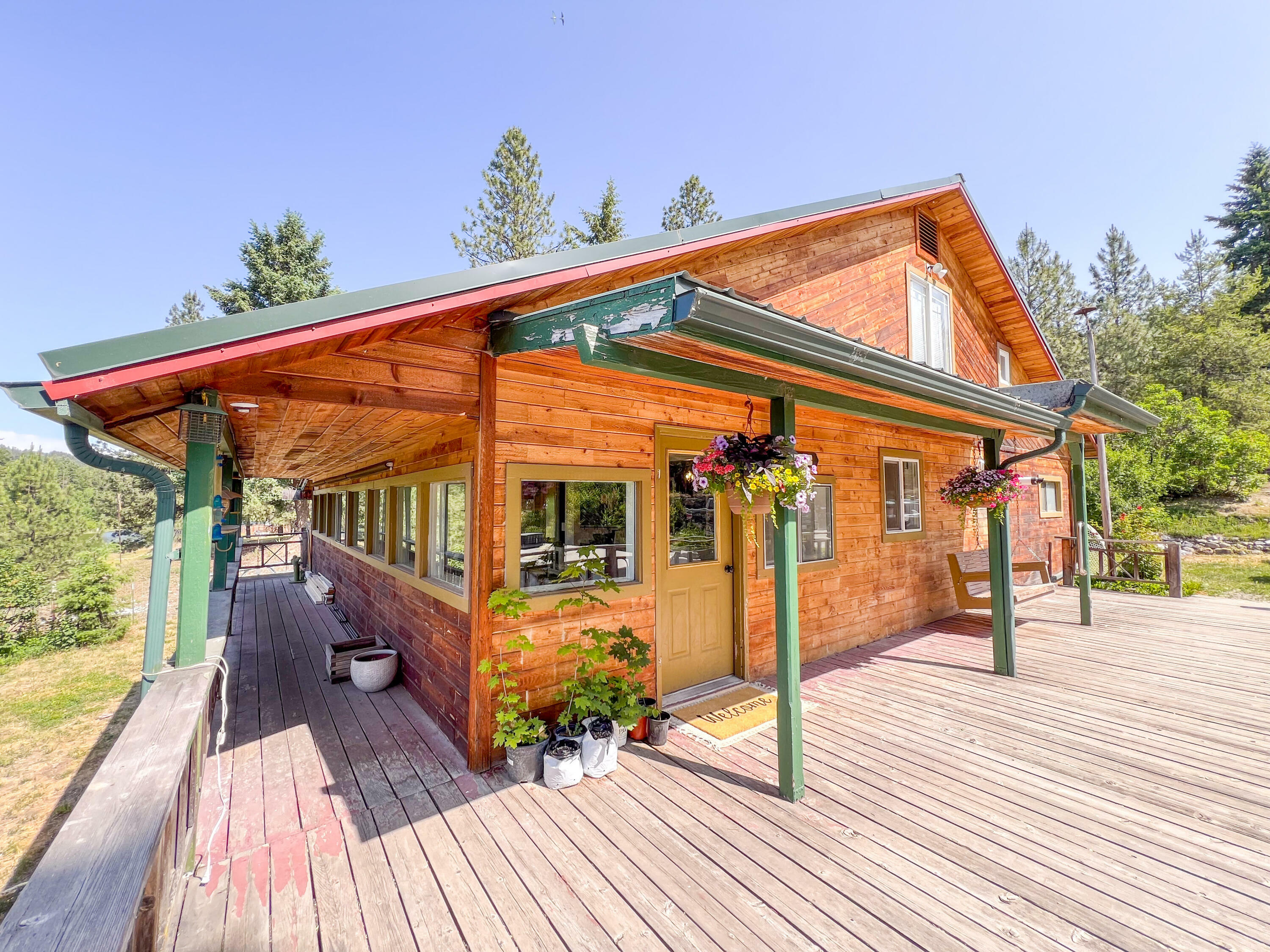 Property Photo: 563 Graham Rd WA 99114