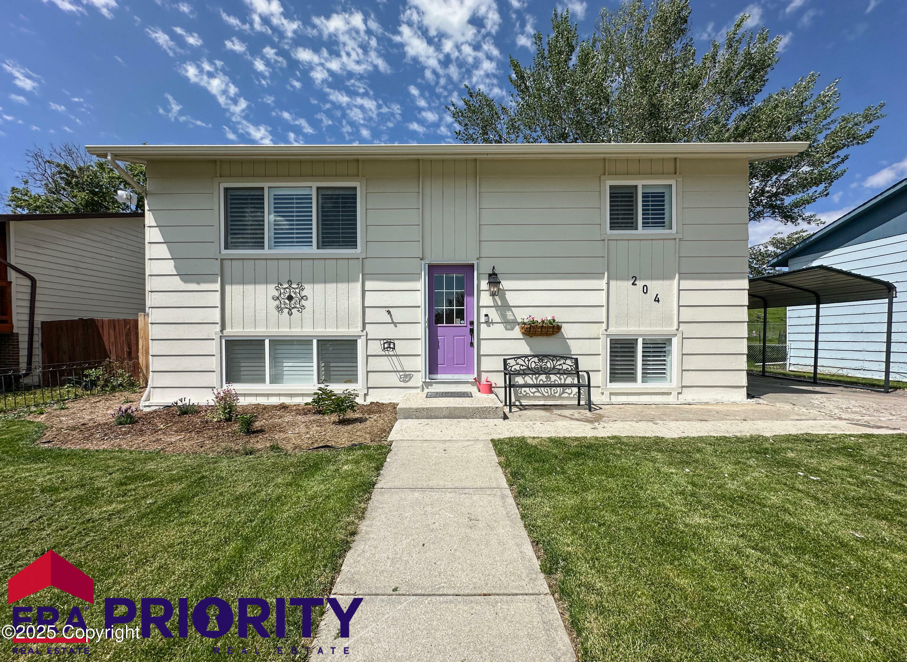 204 W Juniper Ln -  Gillette WY 82718 photo