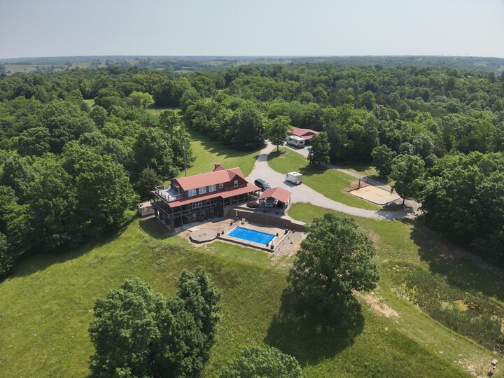 Property Photo:  139 Old Pinhook Rd.  KY 41064 