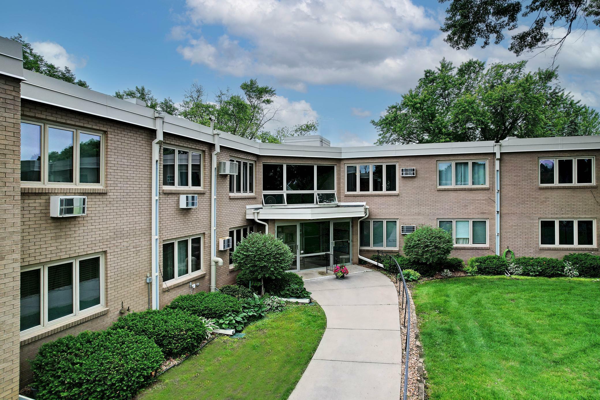Property Photo: 4380 Brookside Court 116 MN 55436