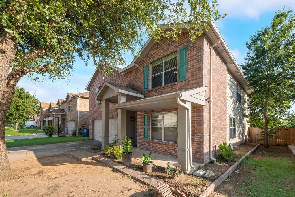 Property Photo: 1345 Falcon Drive TX 75051