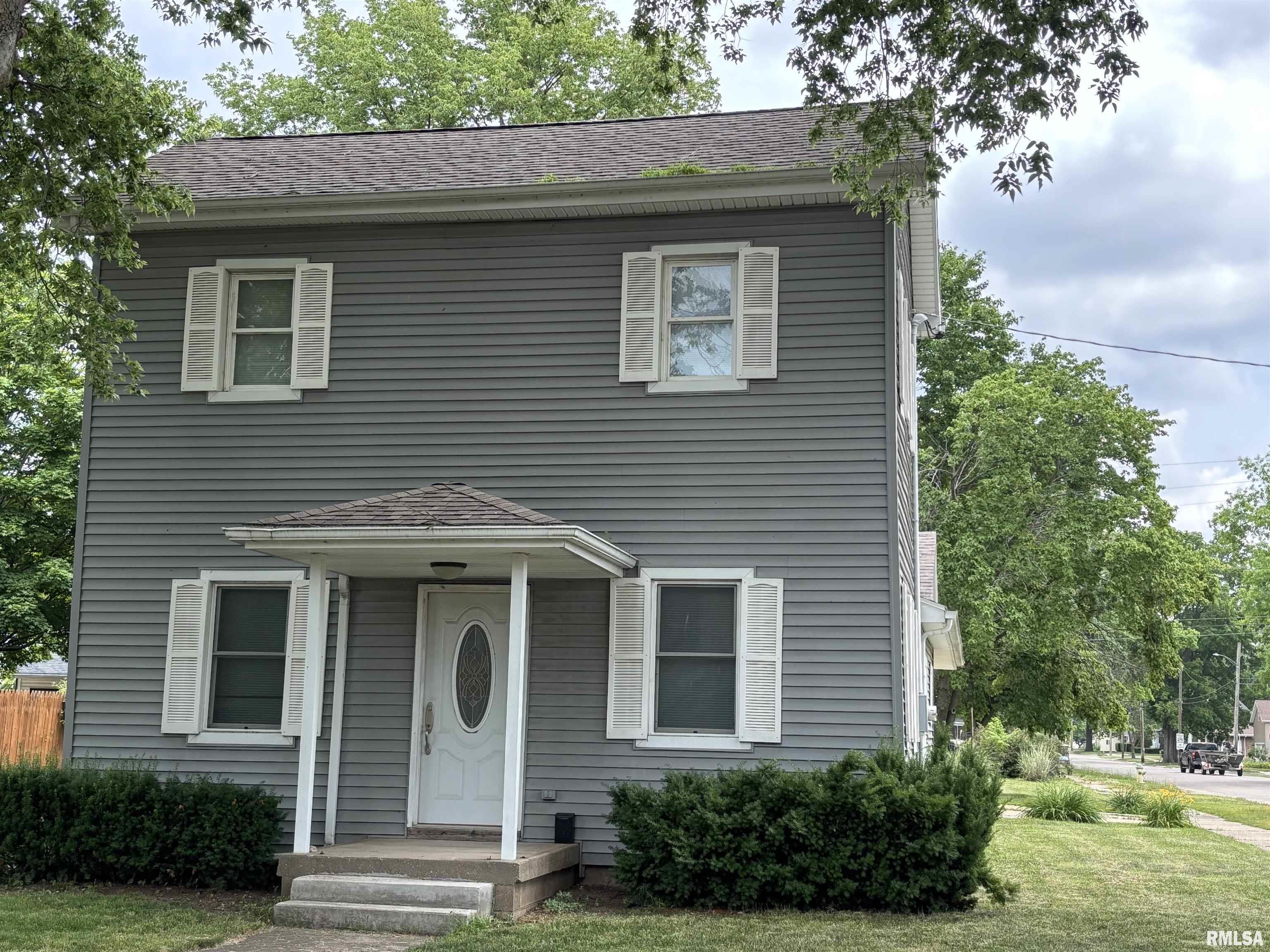 Property Photo:  600 Edward Street  IL 61537 