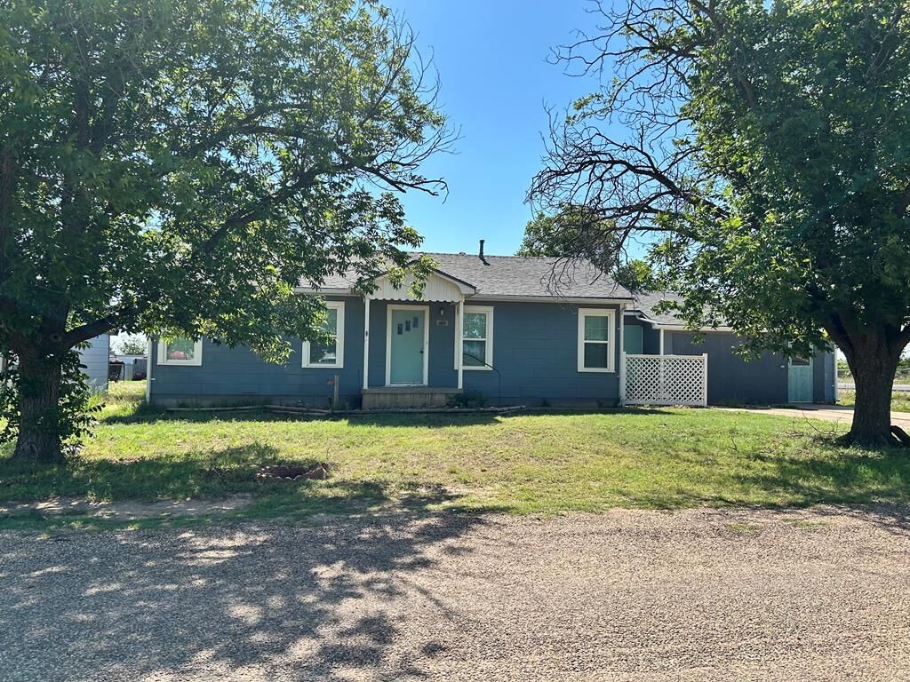 Property Photo: 1015 Mobil Rd TX 79549