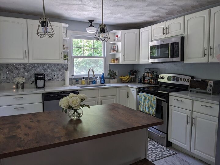 Property Photo: 38 Pearson Dr MA 01922