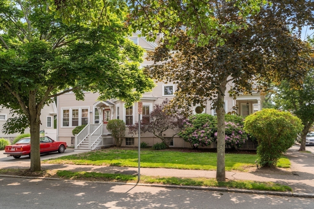 Property Photo: 35 Ocean Avenue 3 MA 01970