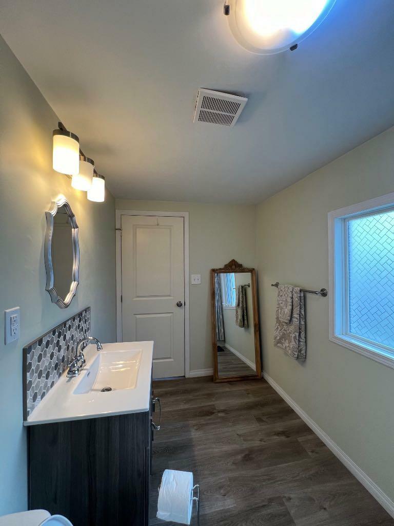 Property Photo: 1230 2 Avenue W AB T0J 0Y2