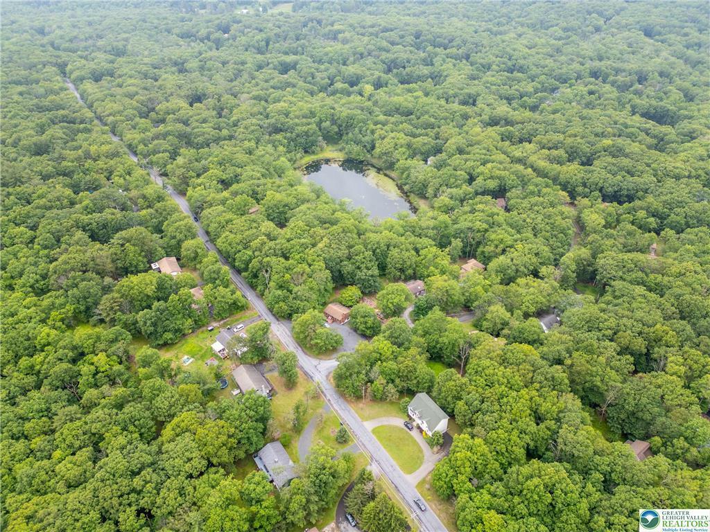 Property Photo: 210 Clubhouse Drive PA 18301