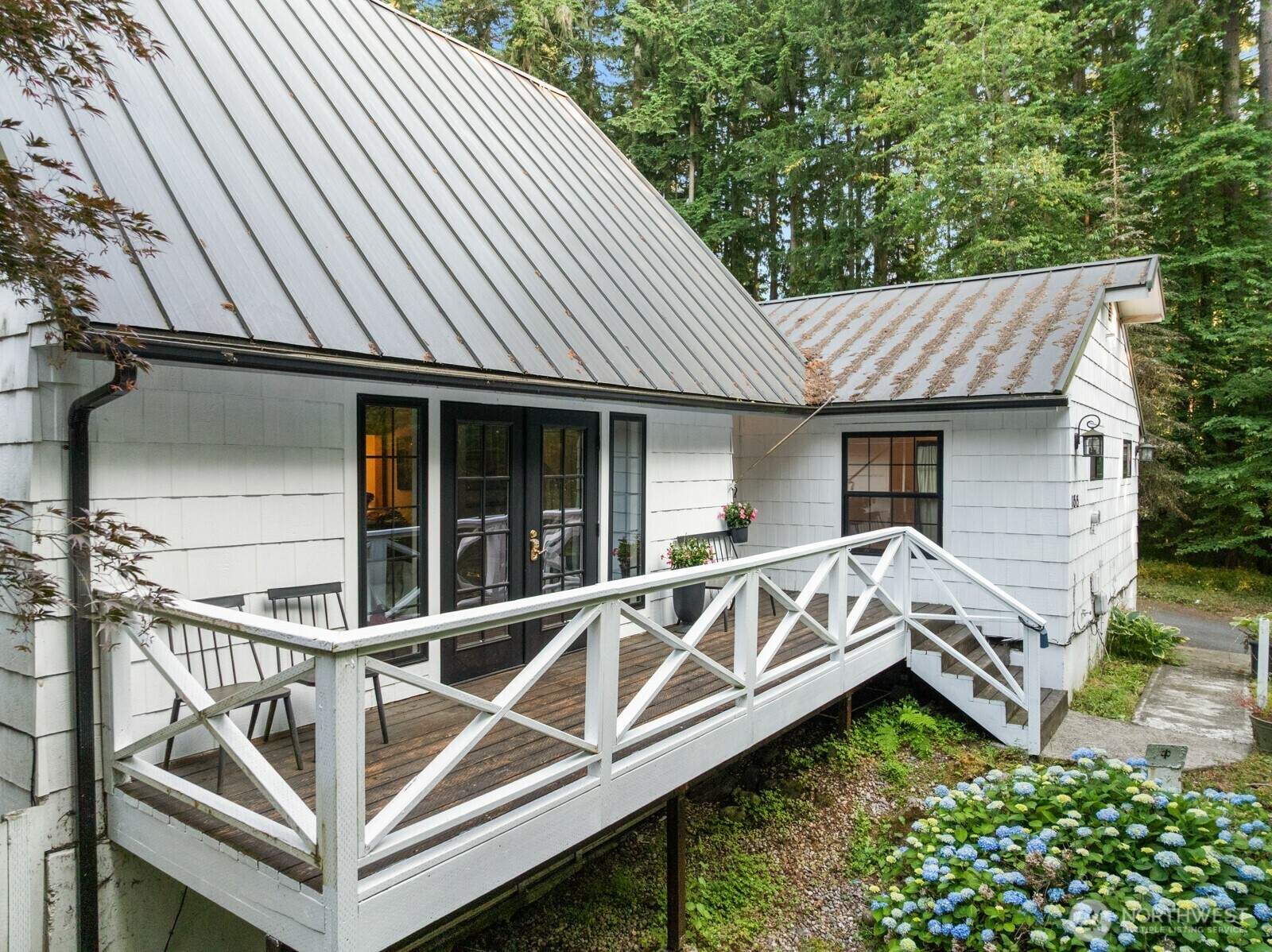 Property Photo: 11315 85th Avenue E WA 98373