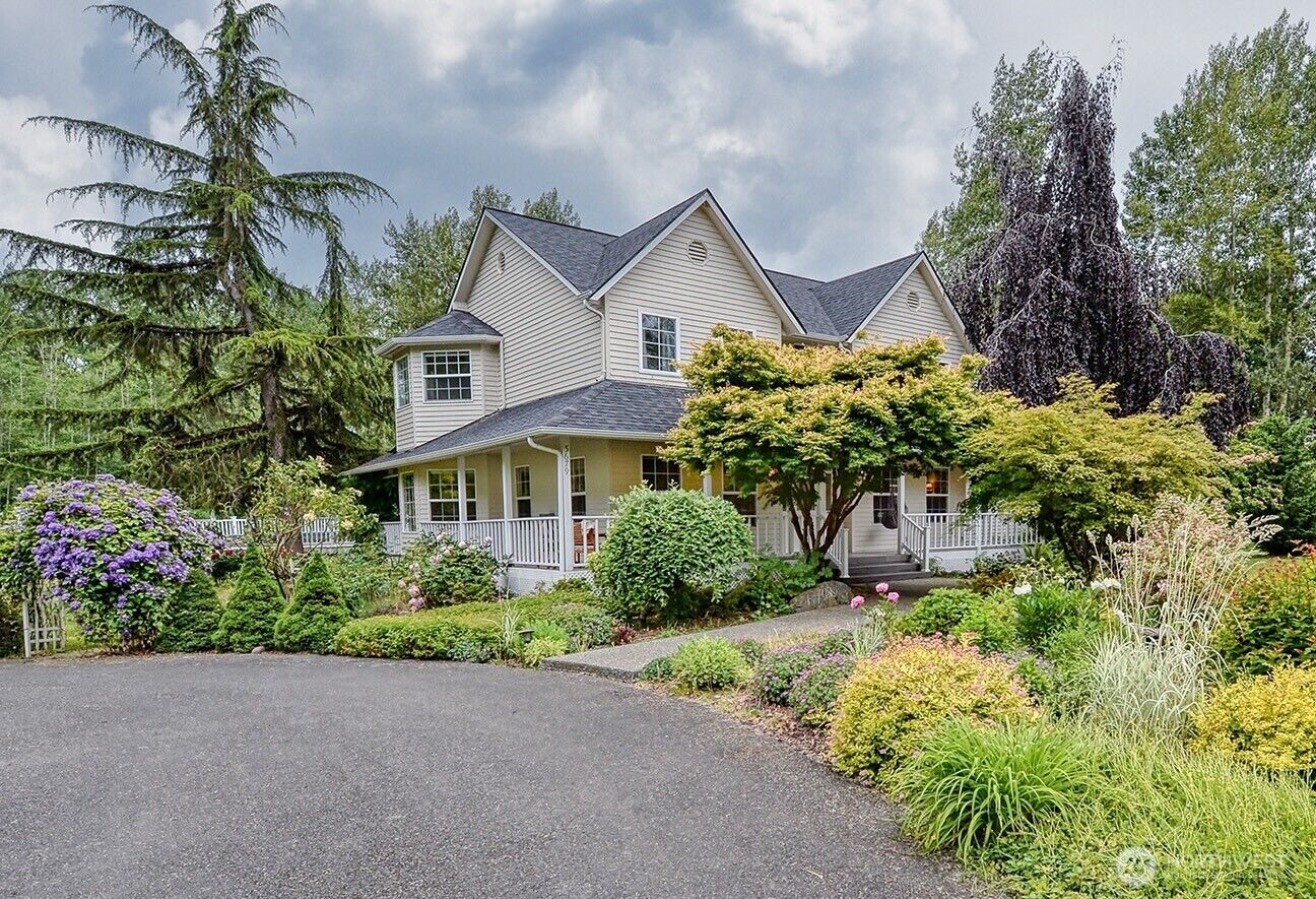 Property Photo:  5679 W 31st Crest  WA 98248 