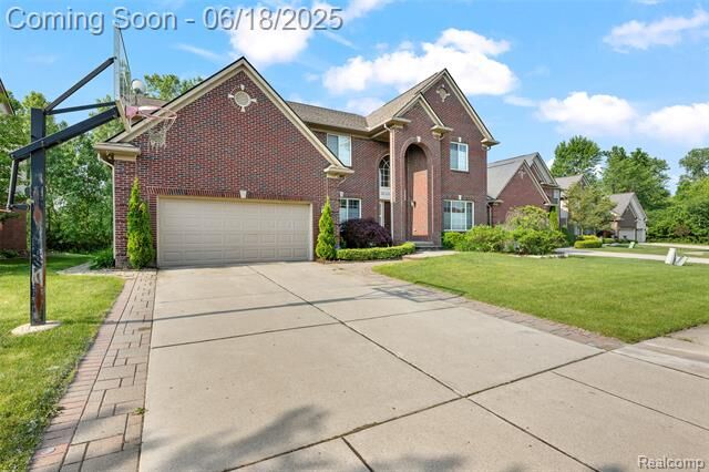 Property Photo:  392 Gunston Court  MI 48083 