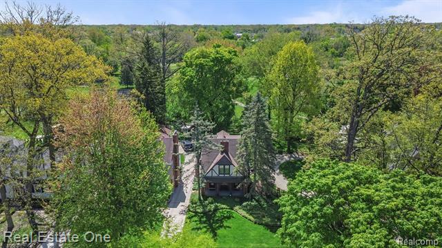 Property Photo: 939 S Highland Street MI 48124