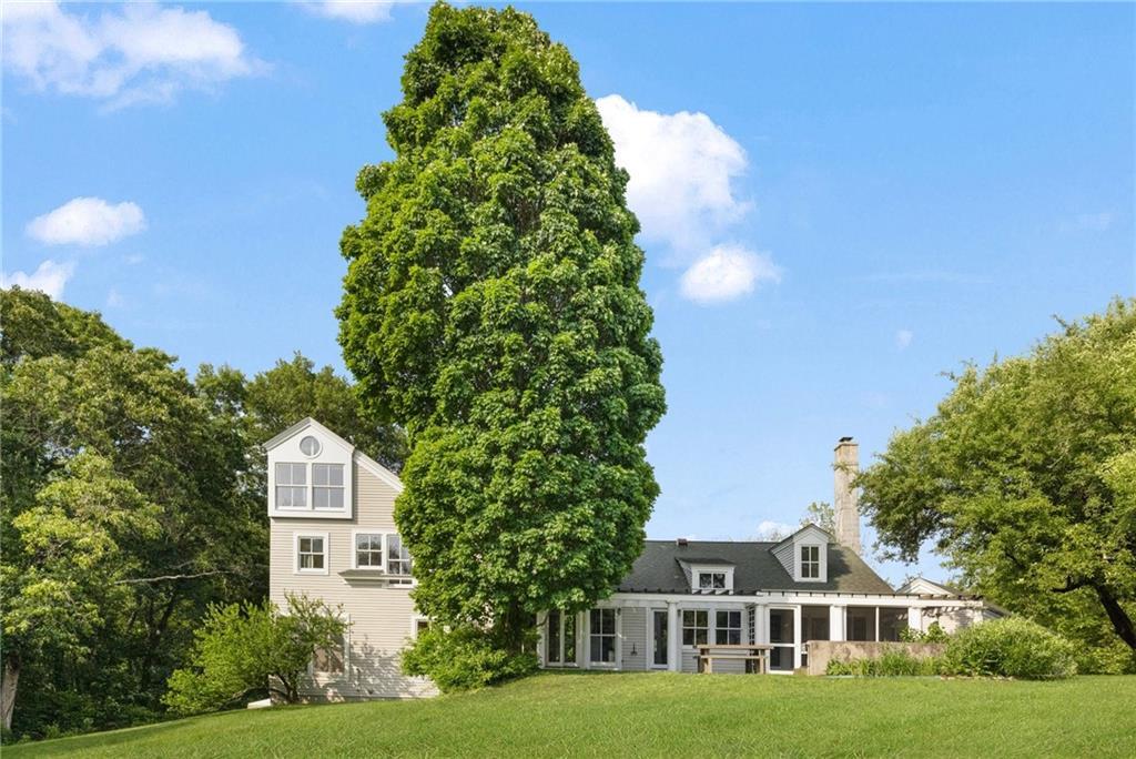 Property Photo:  280 Prospect Street  MA 02771 