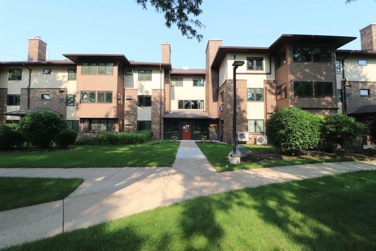 1 Maple Wood Lane 202  Madison WI 53704 photo