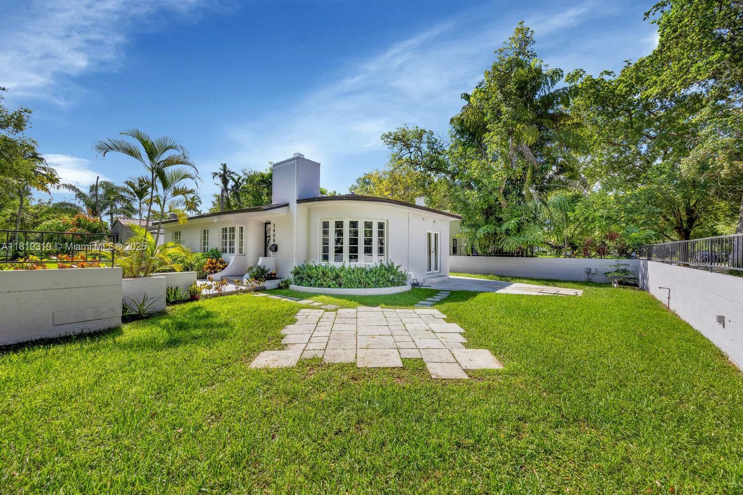 Property Photo: 1409 Medina Ave FL 33134