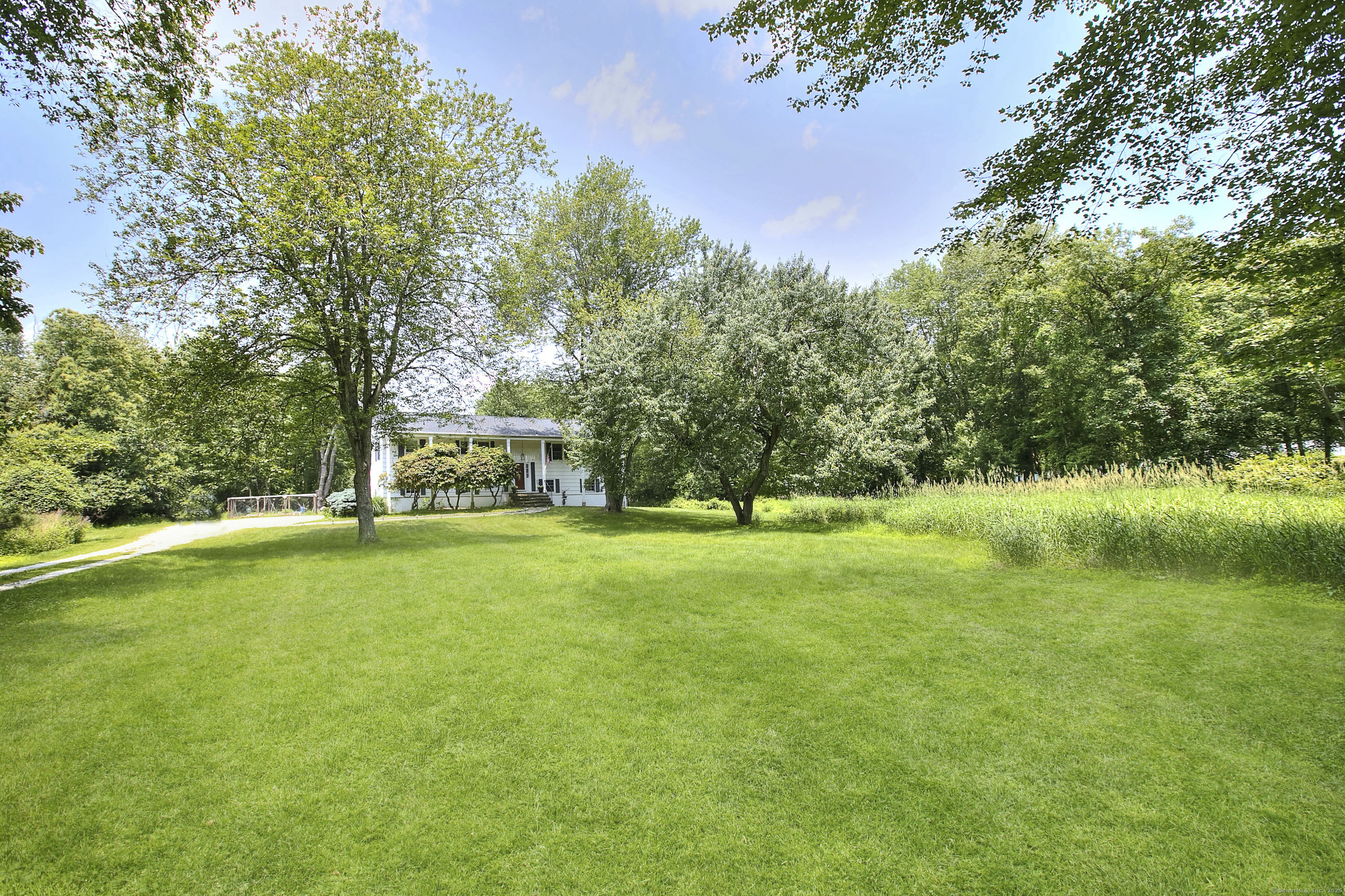 Property Photo:  287 Greens Farms Road  CT 06880 