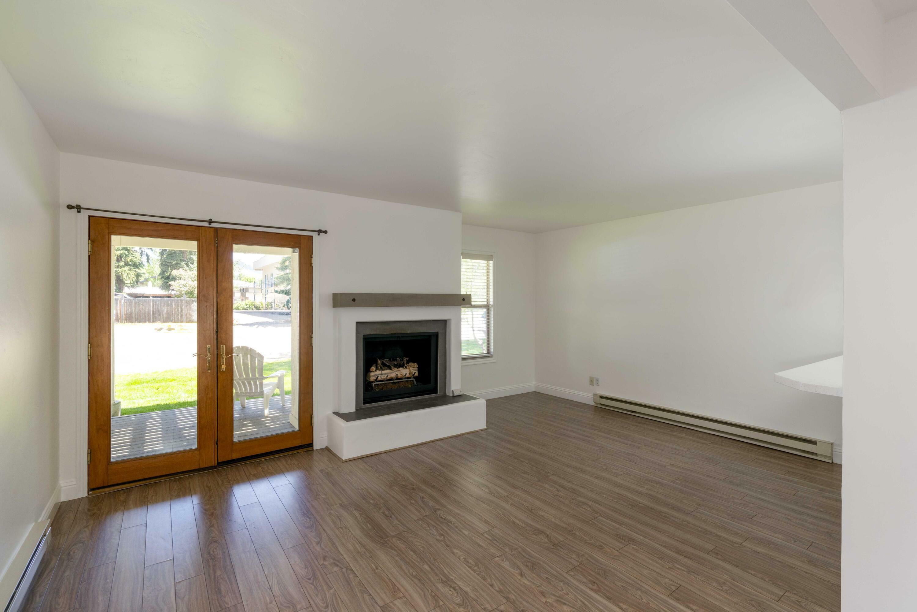 Property Photo:  171 W River St 105  ID 83340 