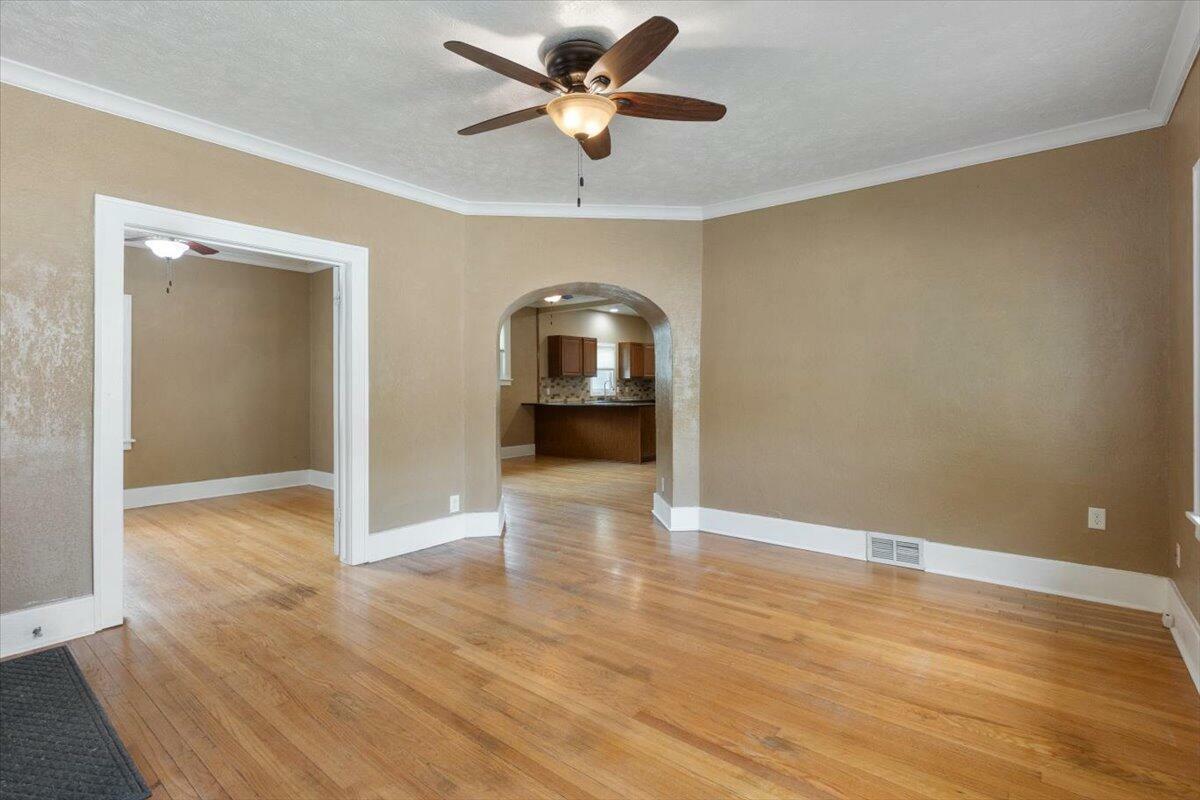 Property Photo: 620 Stutsman Street IA 51503