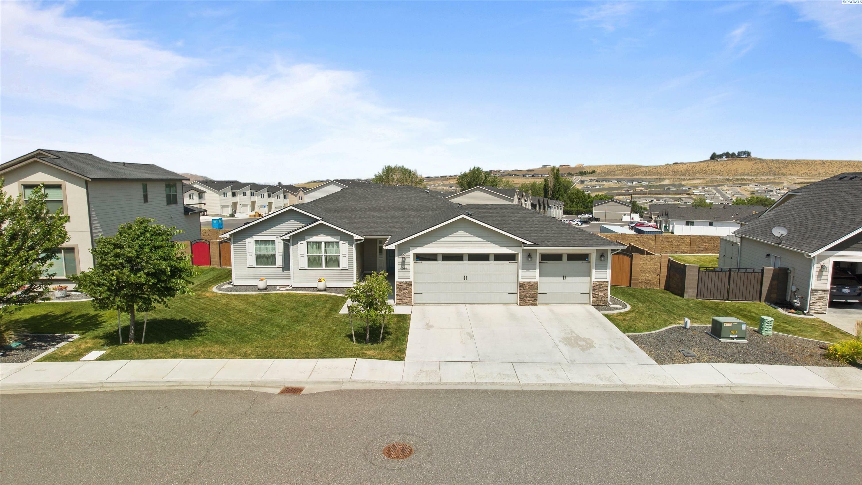 Property Photo: 6564 W 38th WA 99338