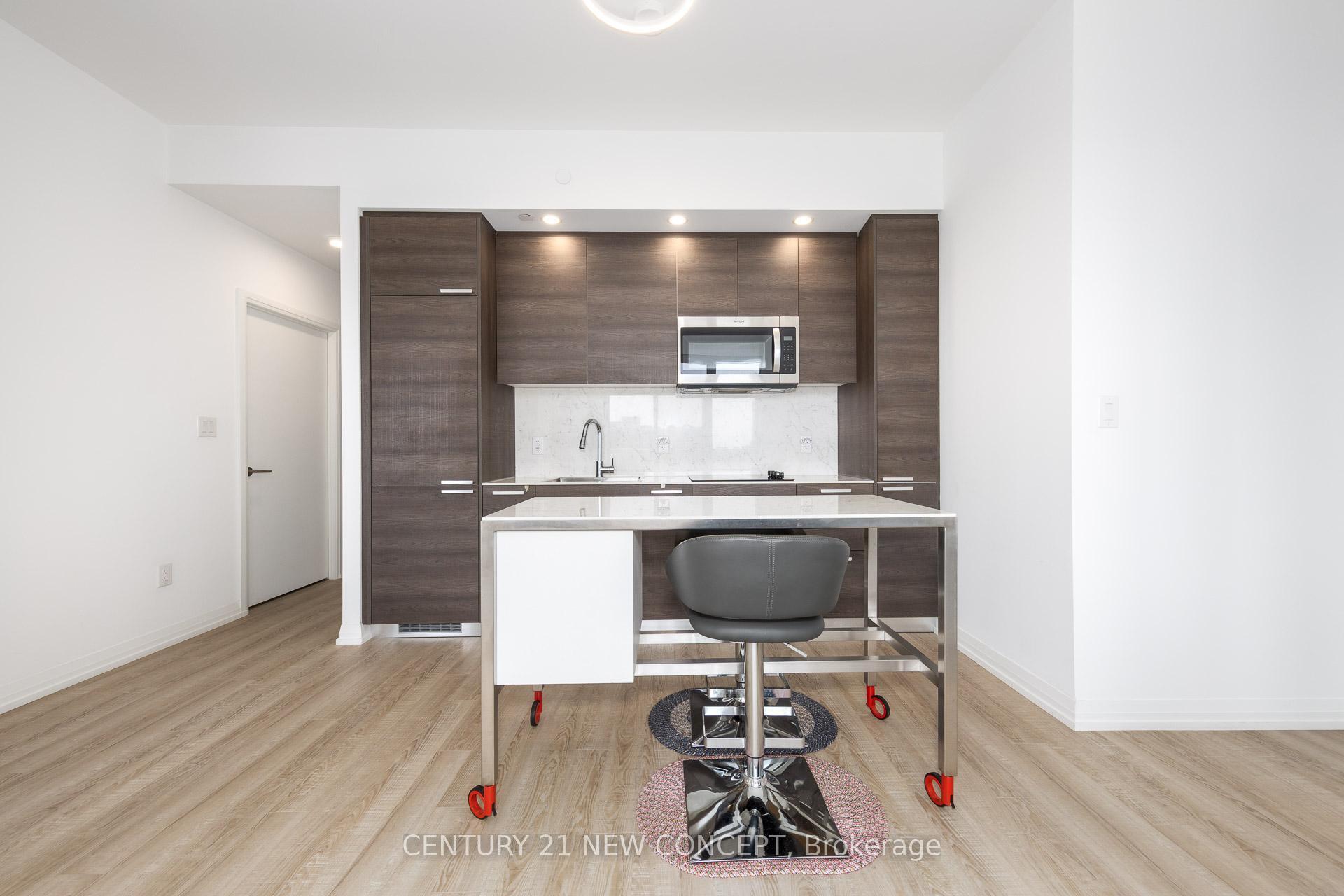 Property Photo: 75 Canterbury Place 1116 ON M2N 2N1