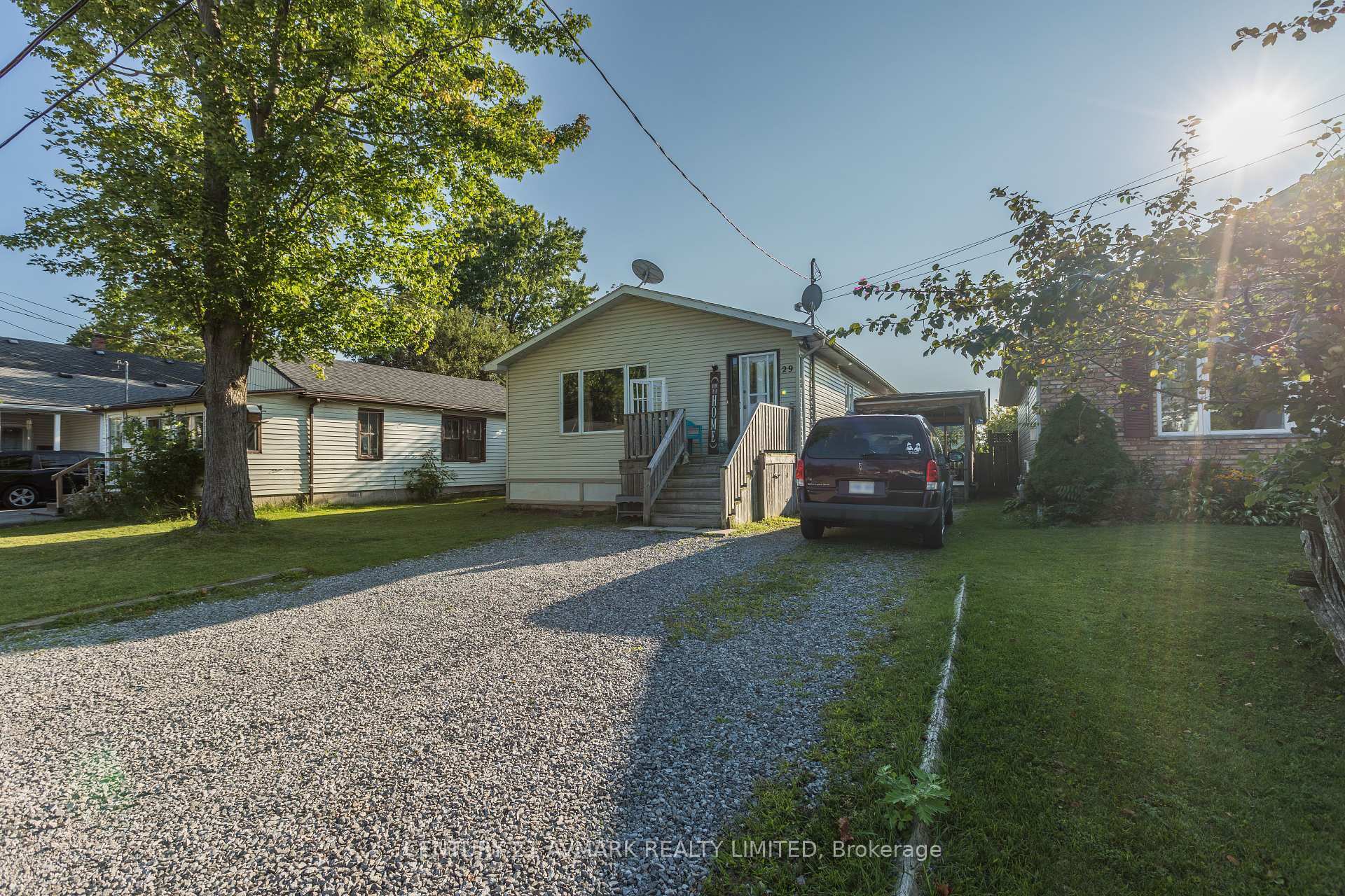Property Photo: 29 Lillian Street ON L2A 5M1