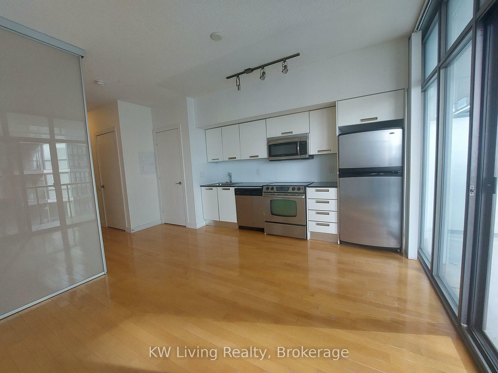 Property Photo: 33 Charles Street E 2412 ON M4Y 0B7
