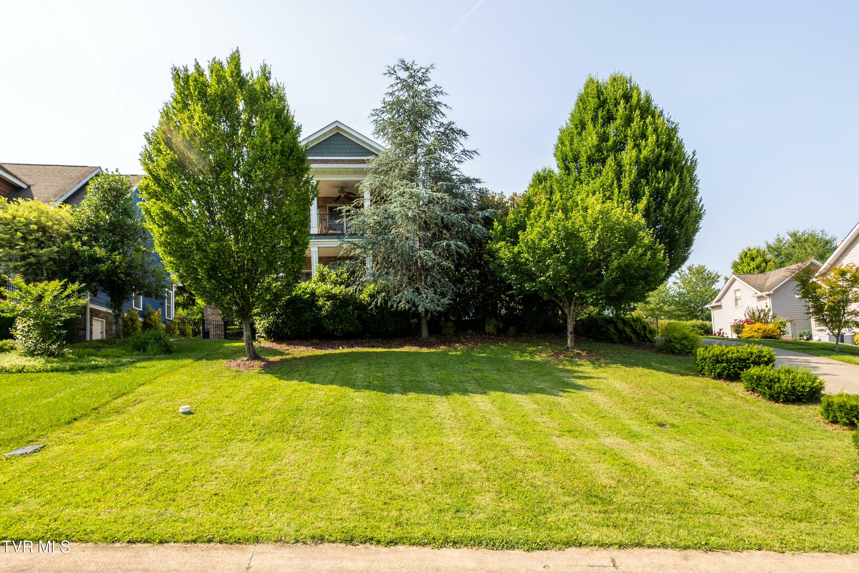2314 Edinburgh Channel Road  Kingsport TN 37664 photo