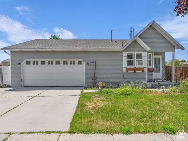 Property Photo: 6126 S Middlewood Cir W UT 84118