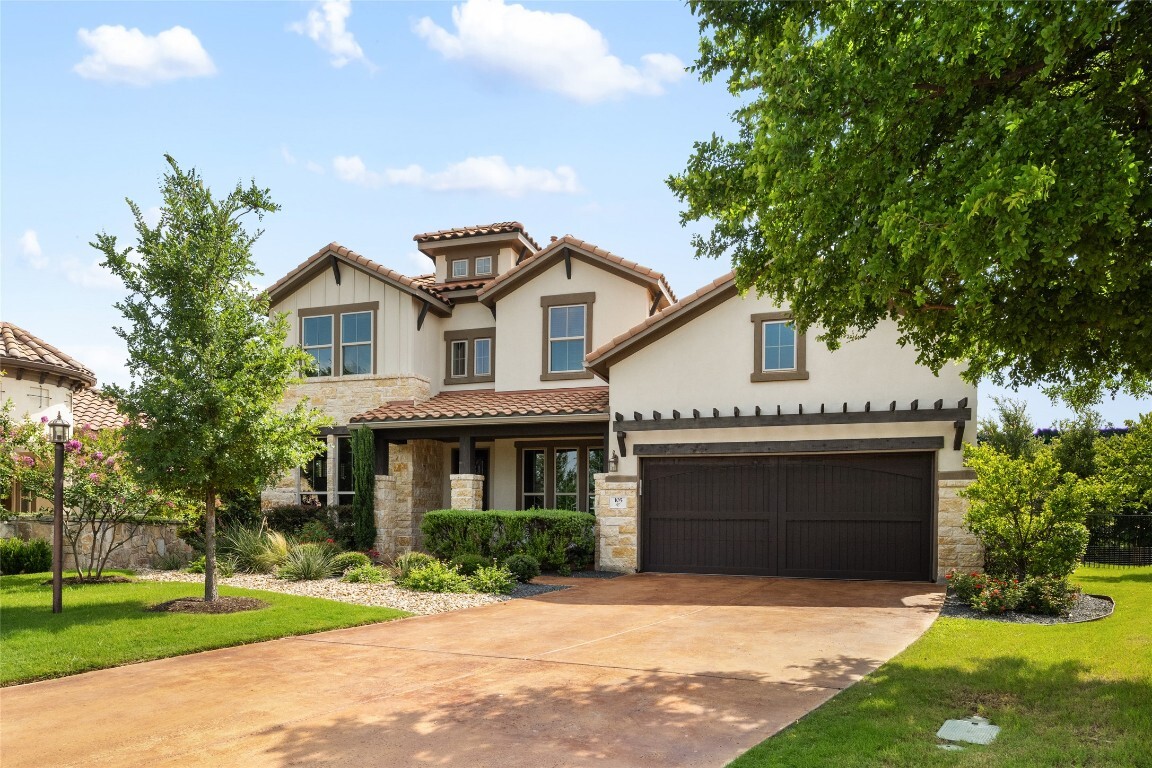 Property Photo: 105 Curacao Court TX 78738