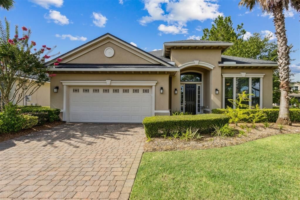 Property Photo: 526 Patriots Way FL 32034
