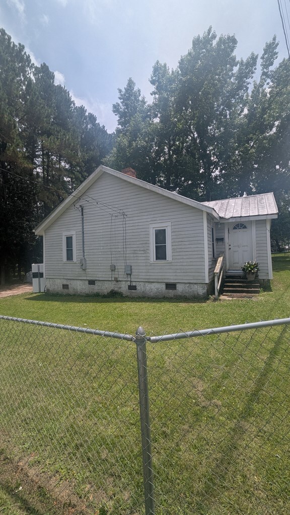 Property Photo: 117 6th Street GA 39828