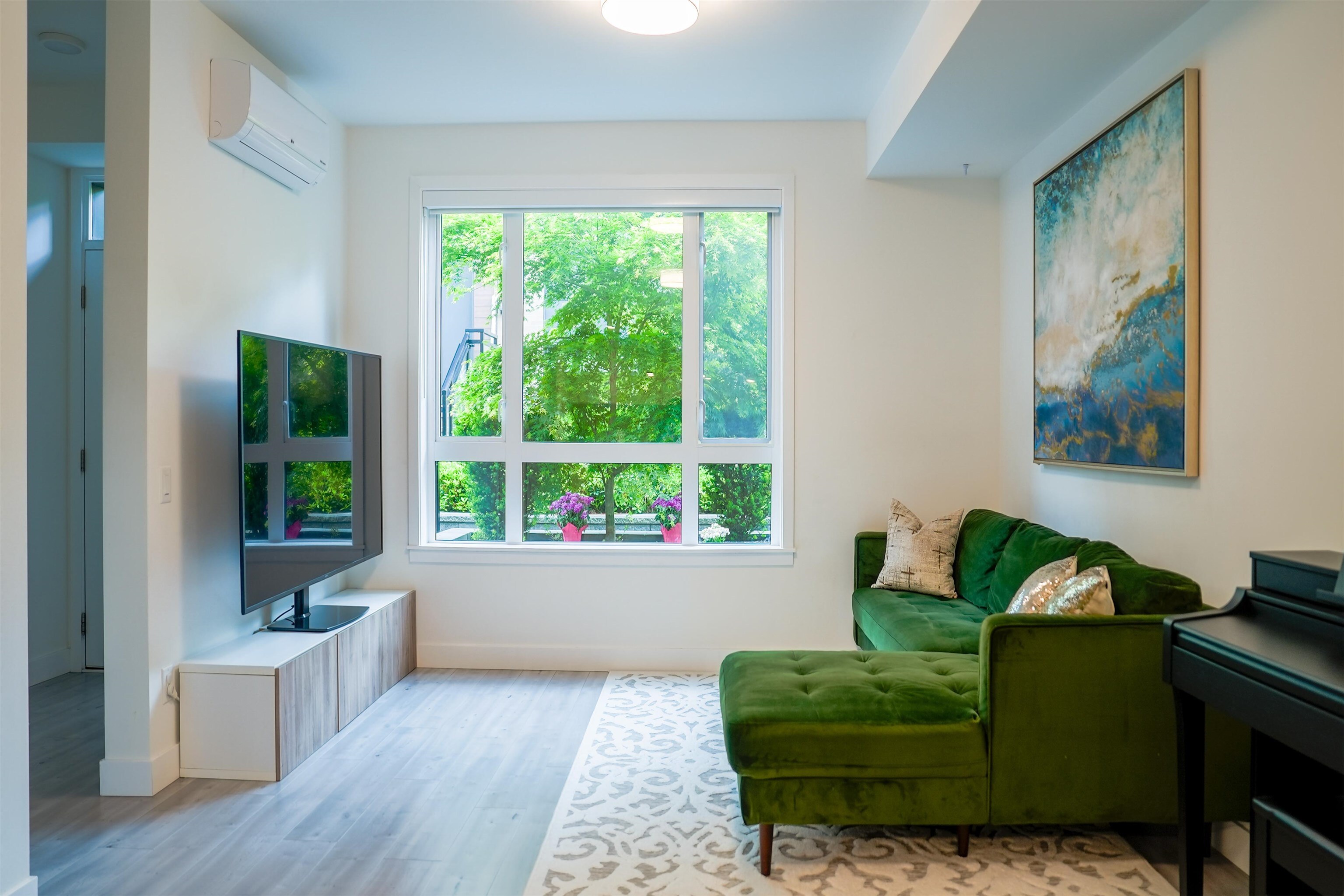 Property Photo: 2035 Glenaire Drive 136 BC V7P 1Y2