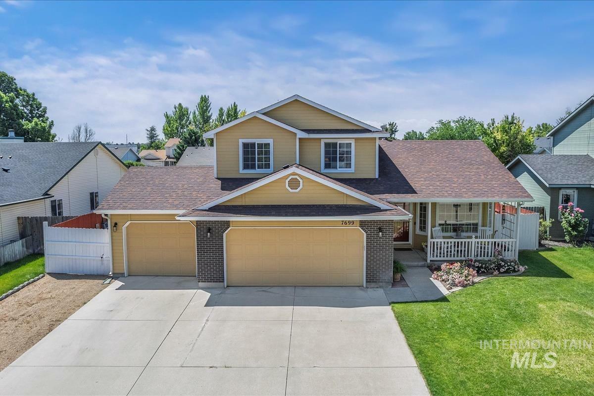 Property Photo: 7699 Cedarbrook Dr ID 83687-9411