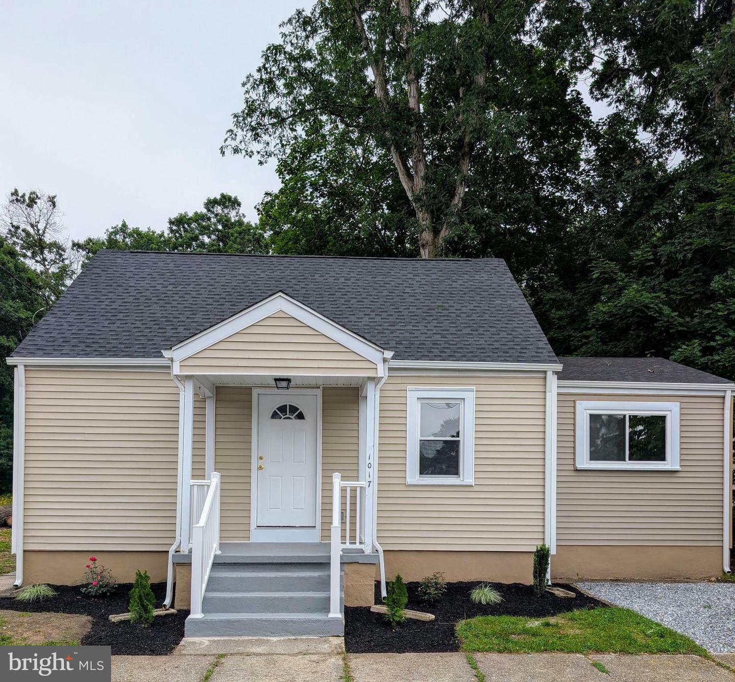 Property Photo: 1017 Alexander Drive NJ 08361