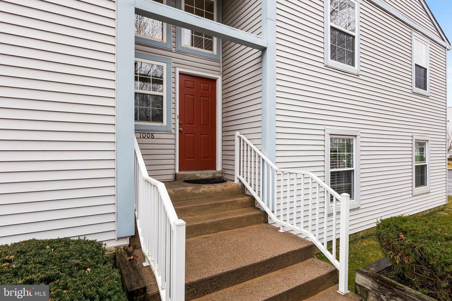 Property Photo:  1008 Sweetwater Drive  NJ 08077 