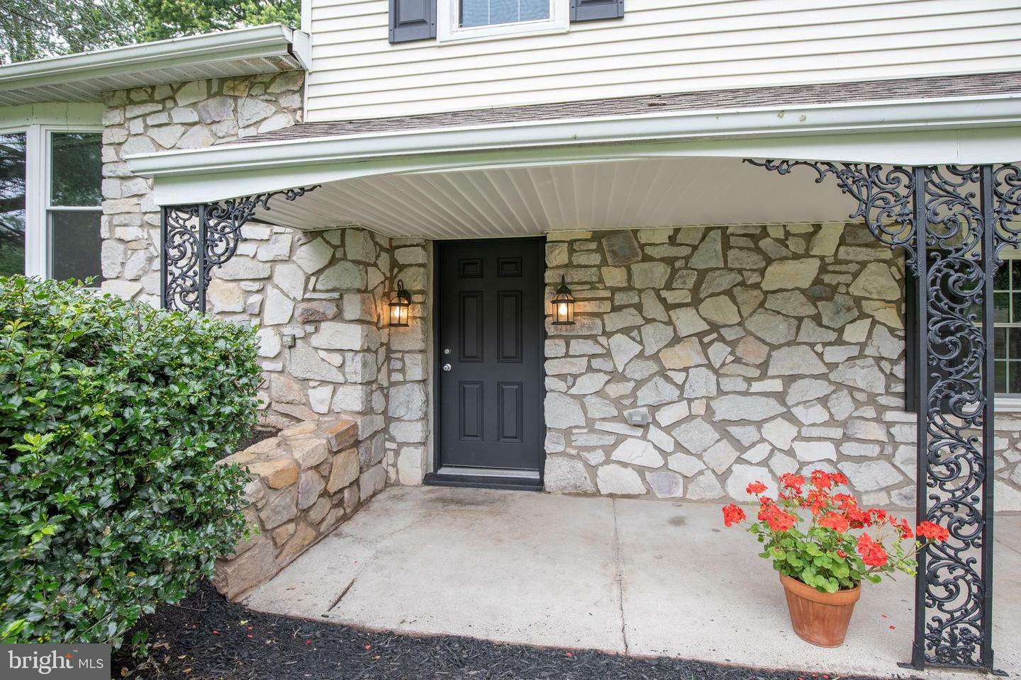 Property Photo: 123 Lehigh Drive PA 18954