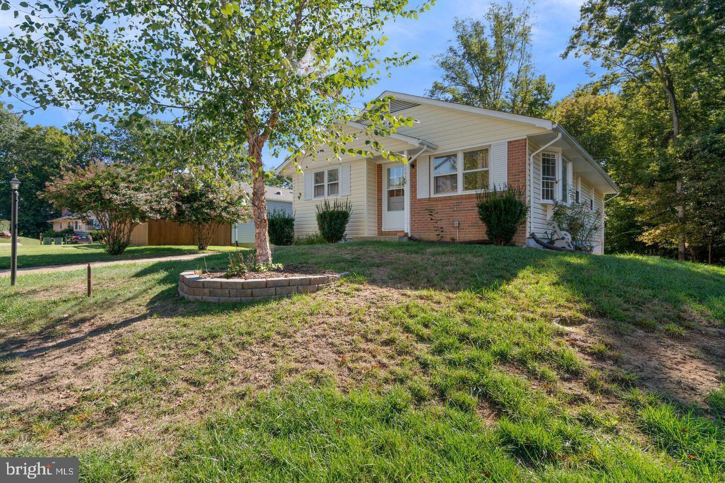 Property Photo: 2893 Chalet Court VA 22192