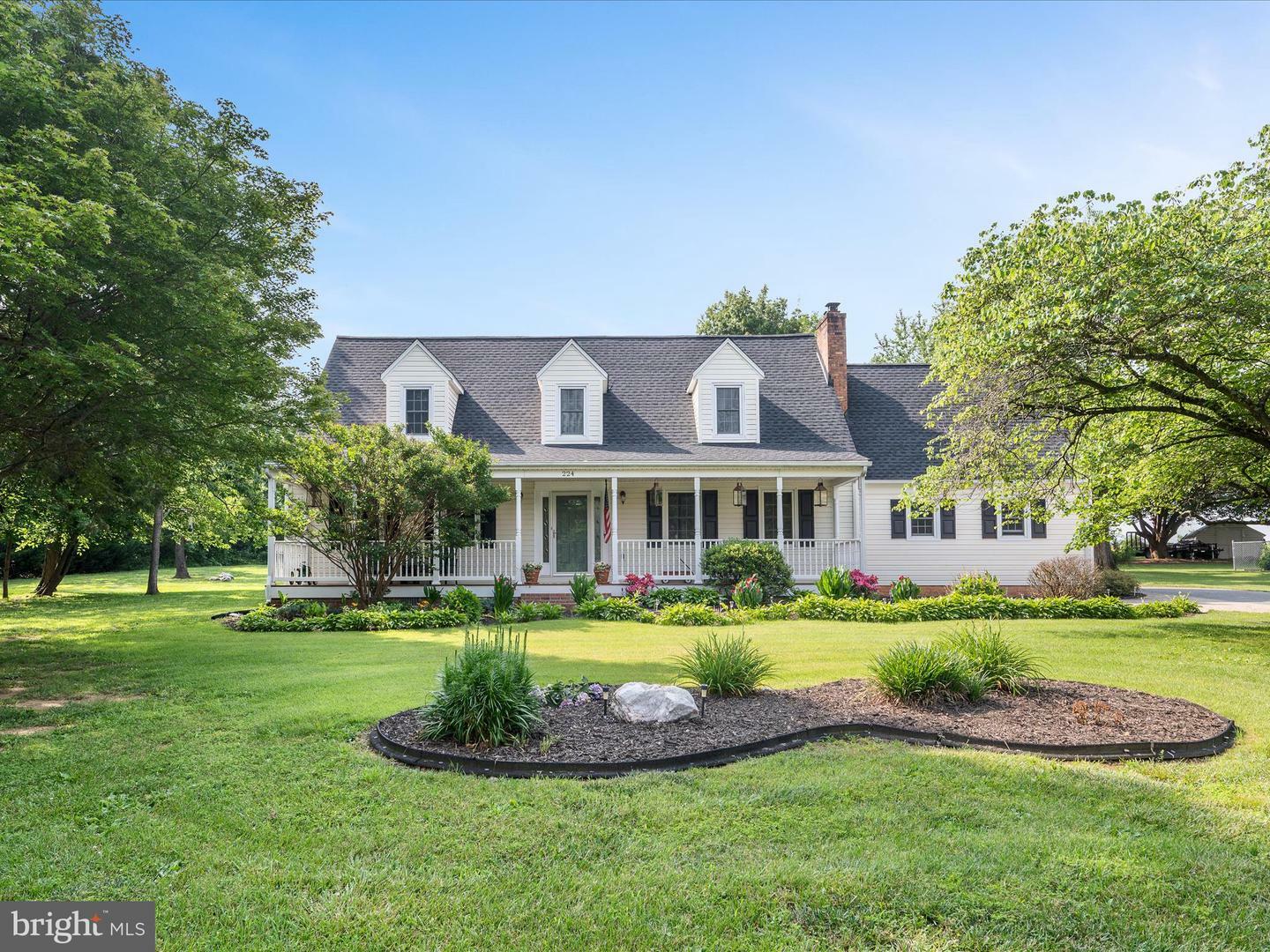 Property Photo: 224 Vine Lane VA 22602
