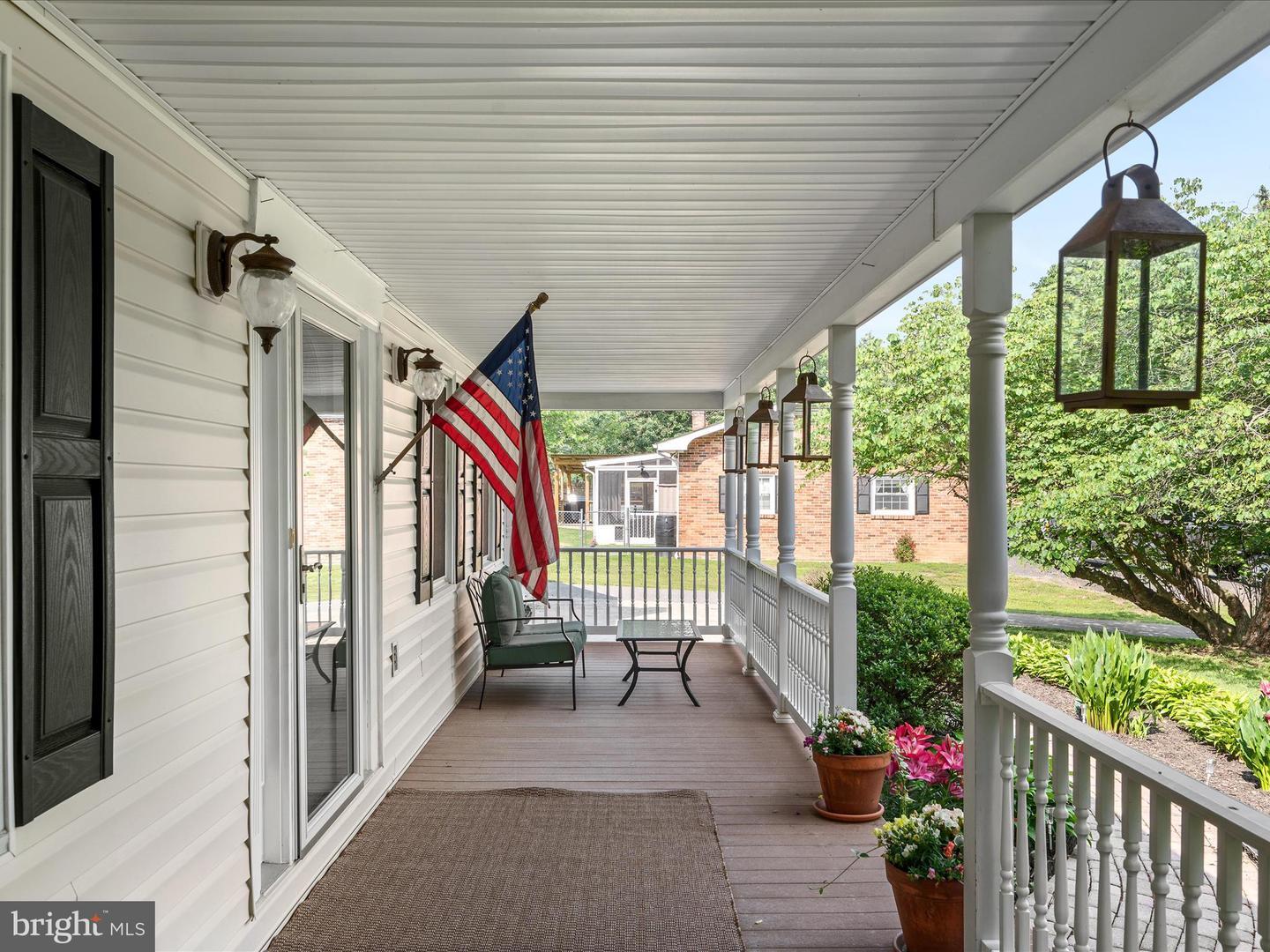 Property Photo:  224 Vine Lane  VA 22602 