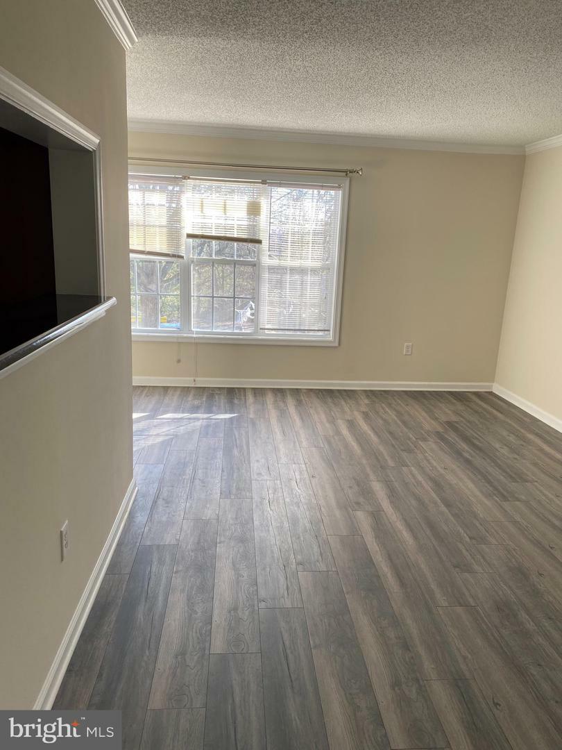 Property Photo: 15632 Weathervane Terrace 632 VA 22191